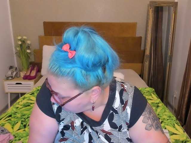 BlondyBigBoobs live cam on BongaCams