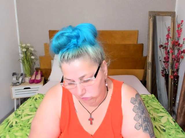 BlondyBigBoobs live cam on BongaCams