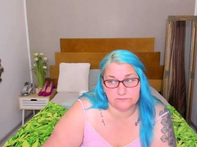BlondyBigBoobs live cam on BongaCams