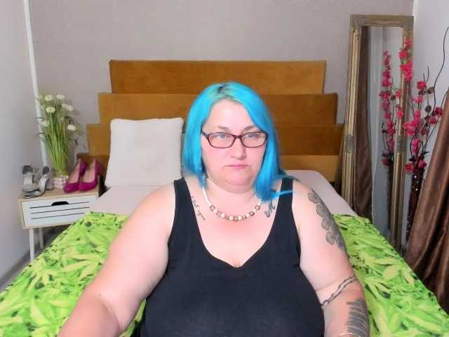 BlondyBigBoobs live cam on BongaCams