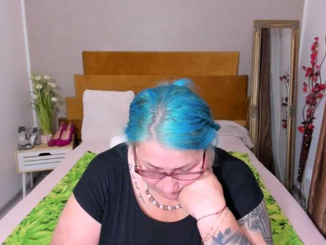 BlondyBigBoobs live cam on BongaCams