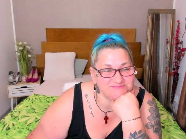 BlondyBigBoobs live cam on BongaCams