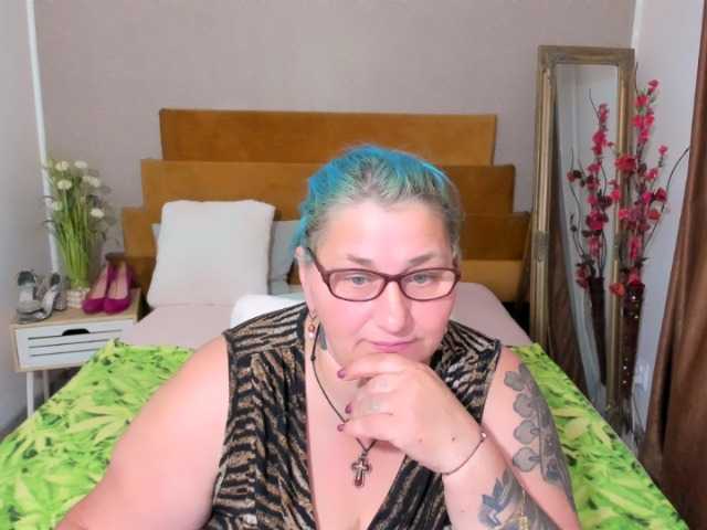 BlondyBigBoobs live cam on BongaCams