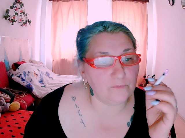 Preview of blondybigboobs