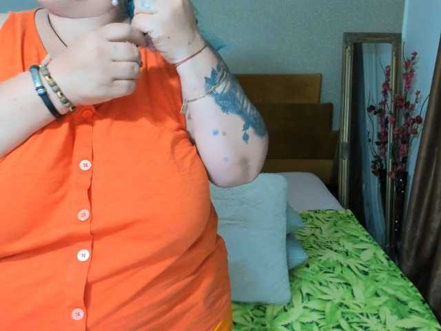 SweetBoobsM live cam