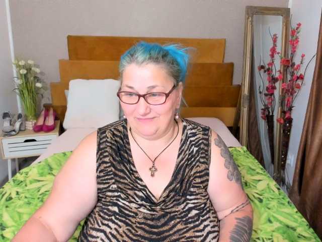 BlondyBigBoobs live cam on BongaCams