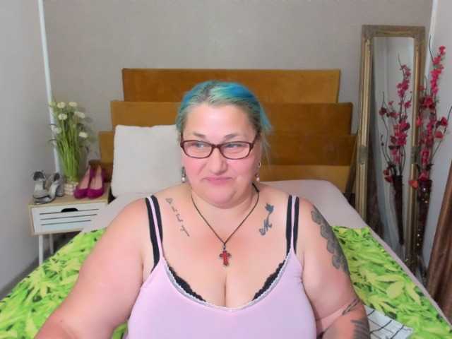 BlondyBigBoobs live cam on BongaCams