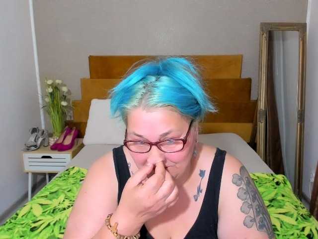 BlondyBigBoobs live cam on BongaCams