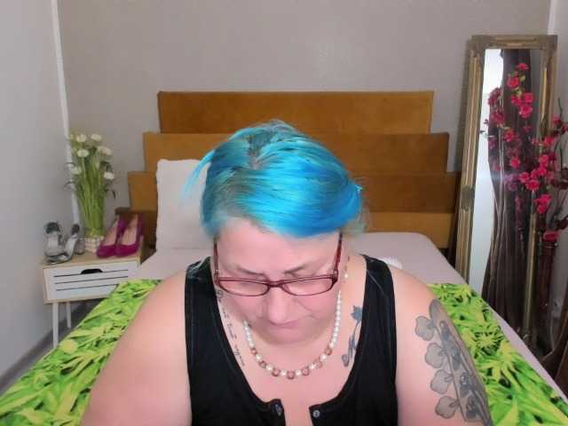 BlondyBigBoobs live cam on BongaCams