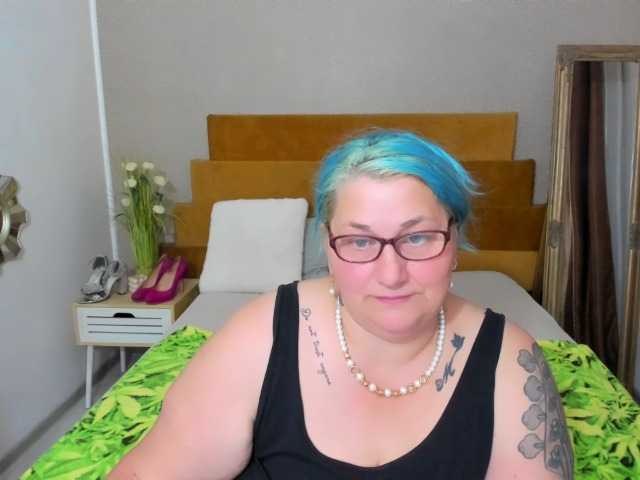 BlondyBigBoobs live cam on BongaCams