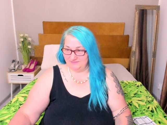 BlondyBigBoobs live cam on BongaCams