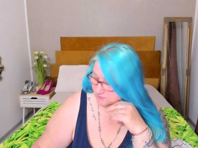 BlondyBigBoobs live cam on BongaCams
