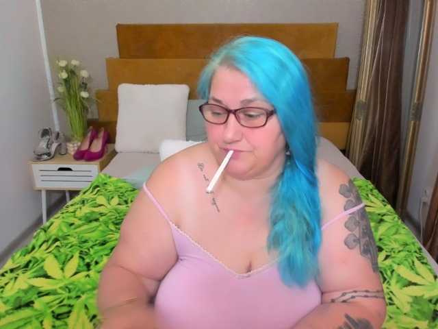 BlondyBigBoobs live cam on BongaCams