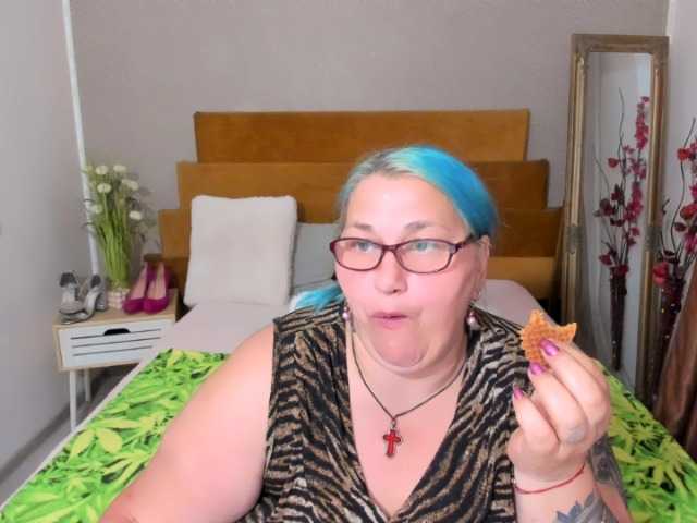 SweetBoobsM