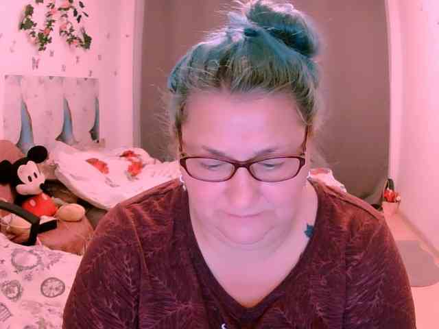 SweetBoobsM webcam