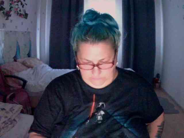SweetBoobsM webcam