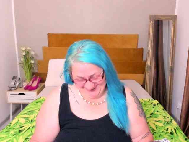 BlondyBigBoobs BlondyBigBoobs