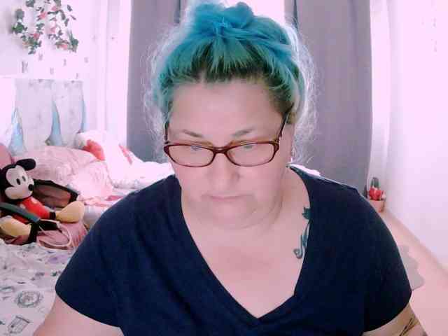 SweetBoobsM webcam