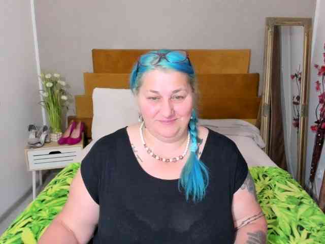 sweetboobsm's live room