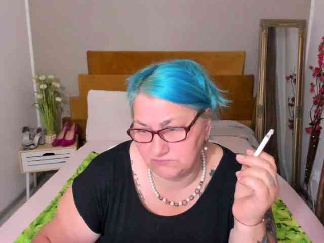 SweetBoobsM webcam