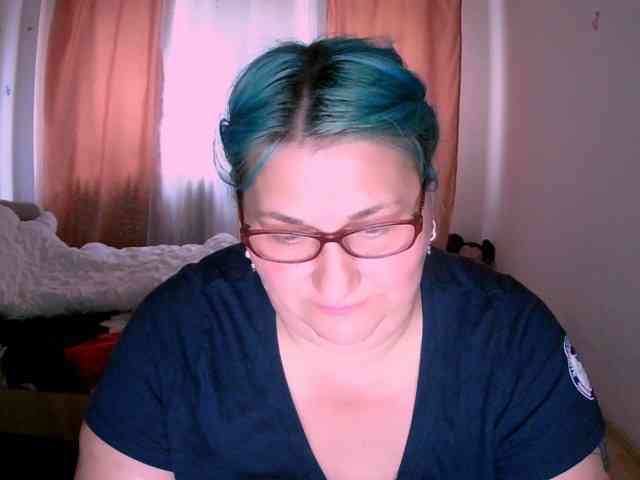 SweetBoobsM webcam