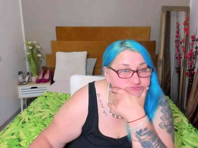 SweetBoobsM