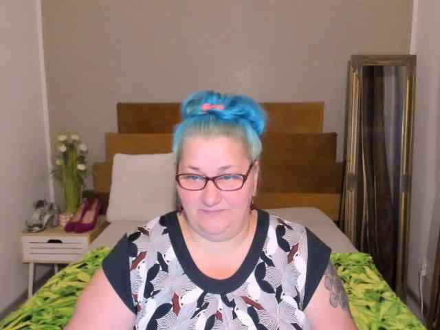 SweetBoobsM webcam