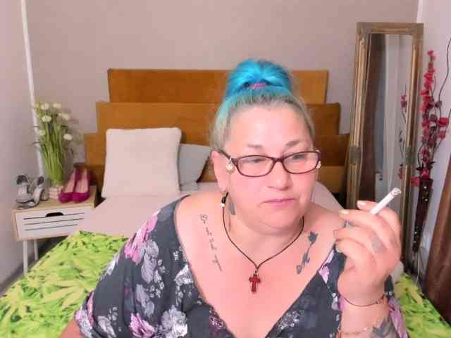 SweetBoobsM webcam