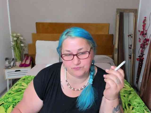 SweetBoobsM webcam