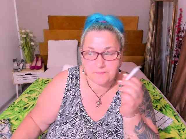 SweetBoobsM webcam