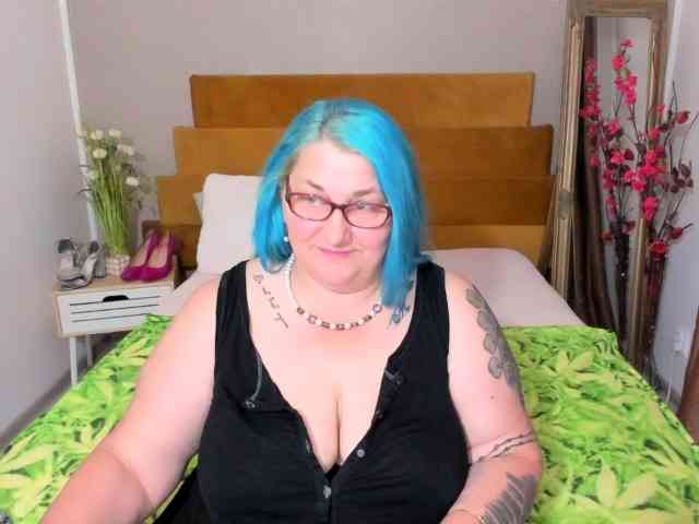 SweetBoobsM