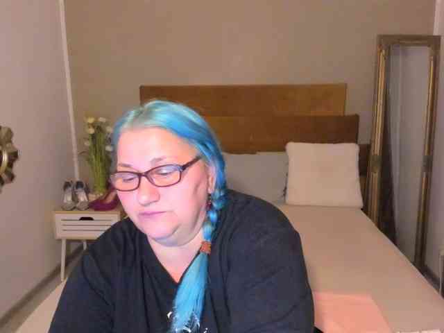 SweetBoobsM webcam