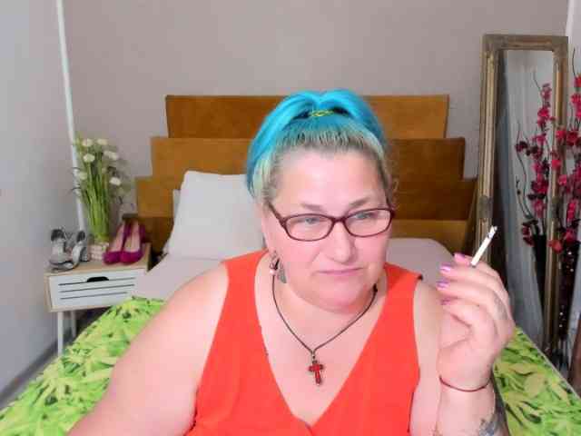 SweetBoobsM webcam