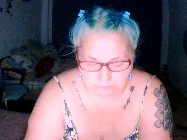 SweetBoobsM webcam