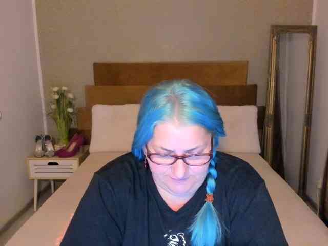 SweetBoobsM webcam