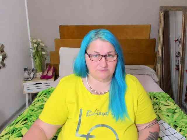 SweetBoobsM webcam