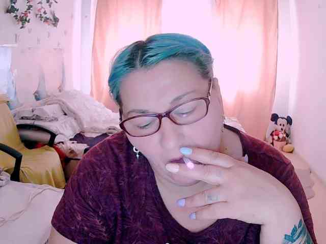 SweetBoobsM webcam
