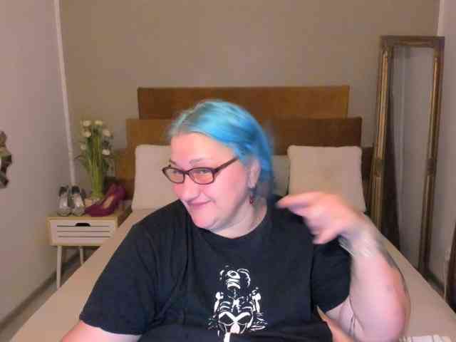 SweetBoobsM webcam