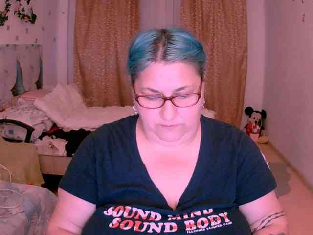 SweetBoobsM webcam