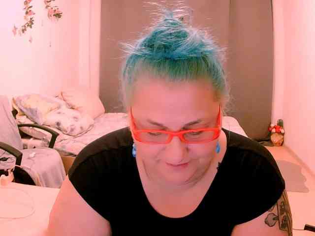 SweetBoobsM webcam