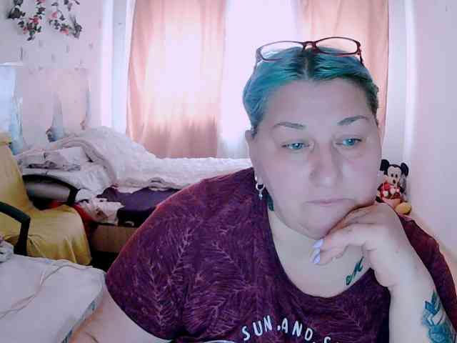 SweetBoobsM webcam