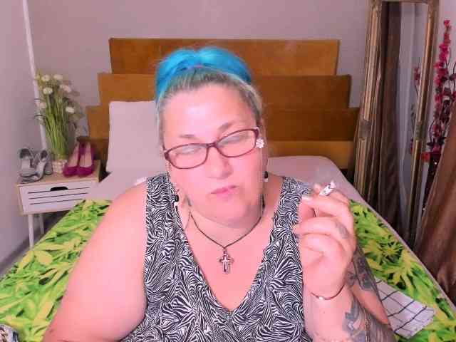 SweetBoobsM webcam