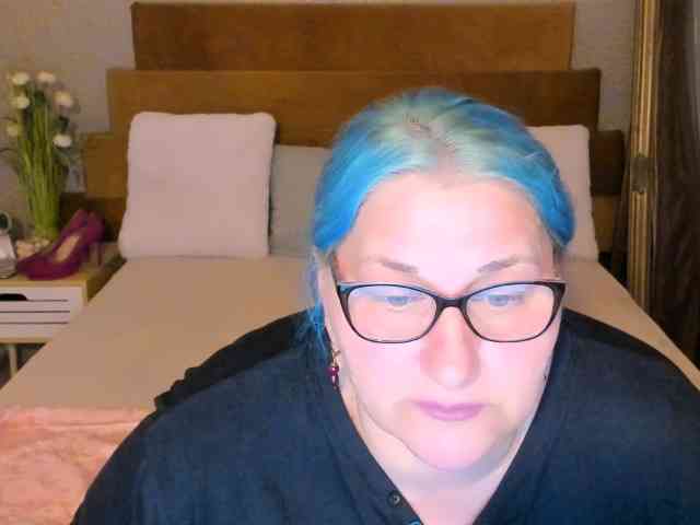 SweetBoobsM webcam
