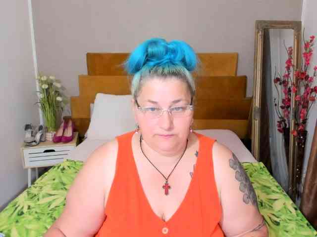 BlondyBigBoobs BlondyBigBoobs