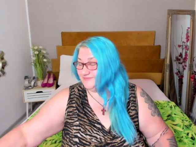 SweetBoobsM webcam