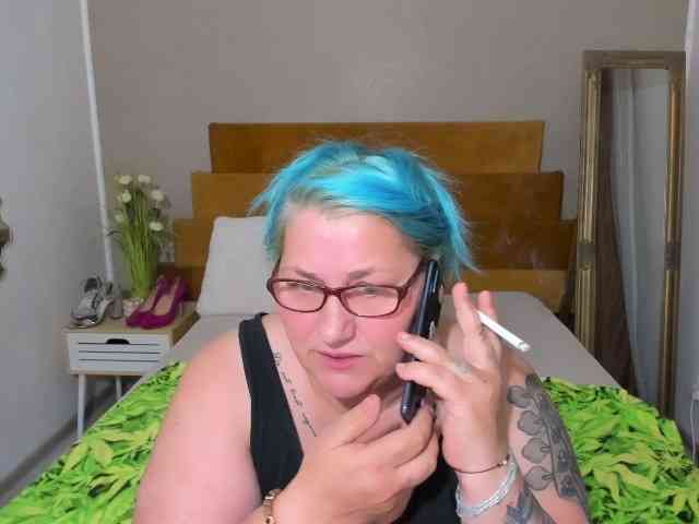 SweetBoobsM webcam