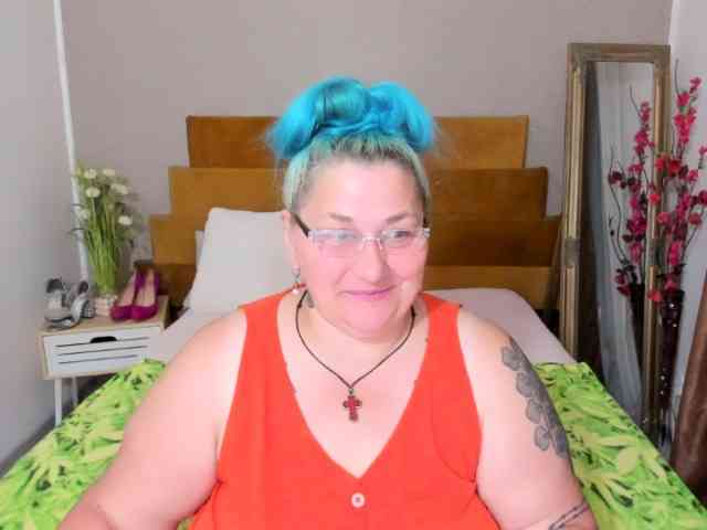 SweetBoobsM webcam
