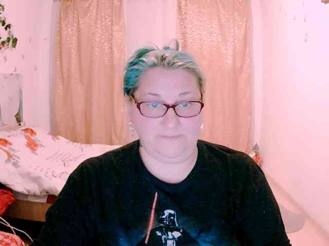 SweetBoobsM webcam