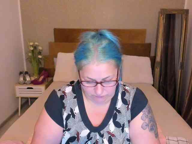 SweetBoobsM webcam