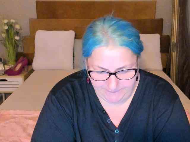 SweetBoobsM webcam